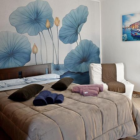 Casa Rina Lägenhet Ventimiglia Exteriör bild